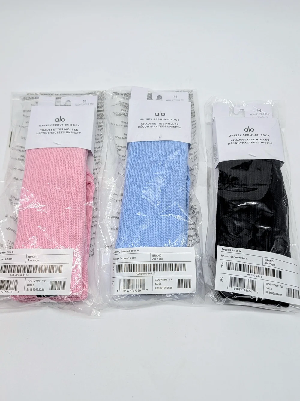 Alo Yoga Scrunch Socks 3 Pairs Sz M Pink Blue Black Cotton Blend Logo